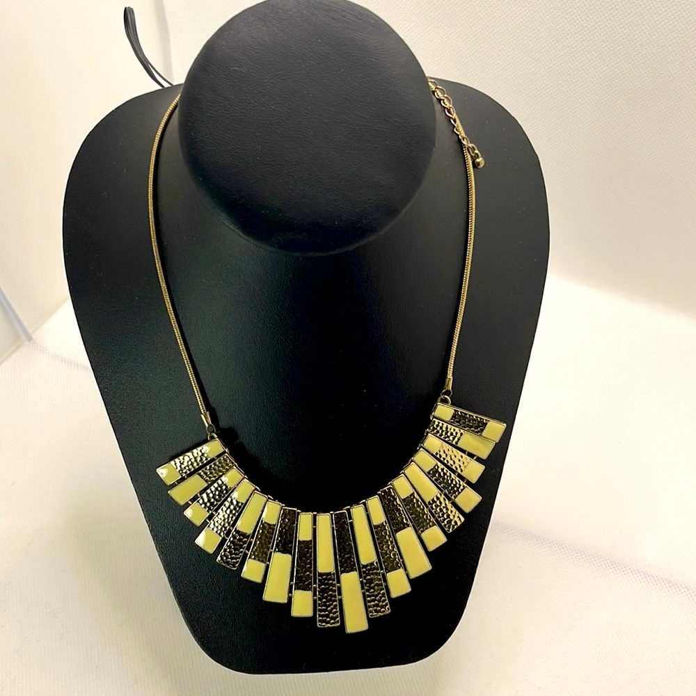elegant vintage ivory necklace